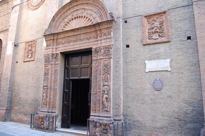 CHIESA DELLA SANTA